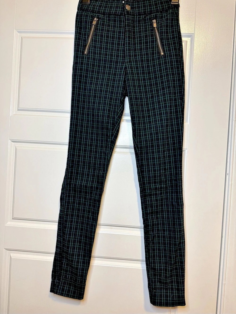 Hollister Ultra High-Rise Plaid Pants Plaid Skinny Pants Black & Blue XS